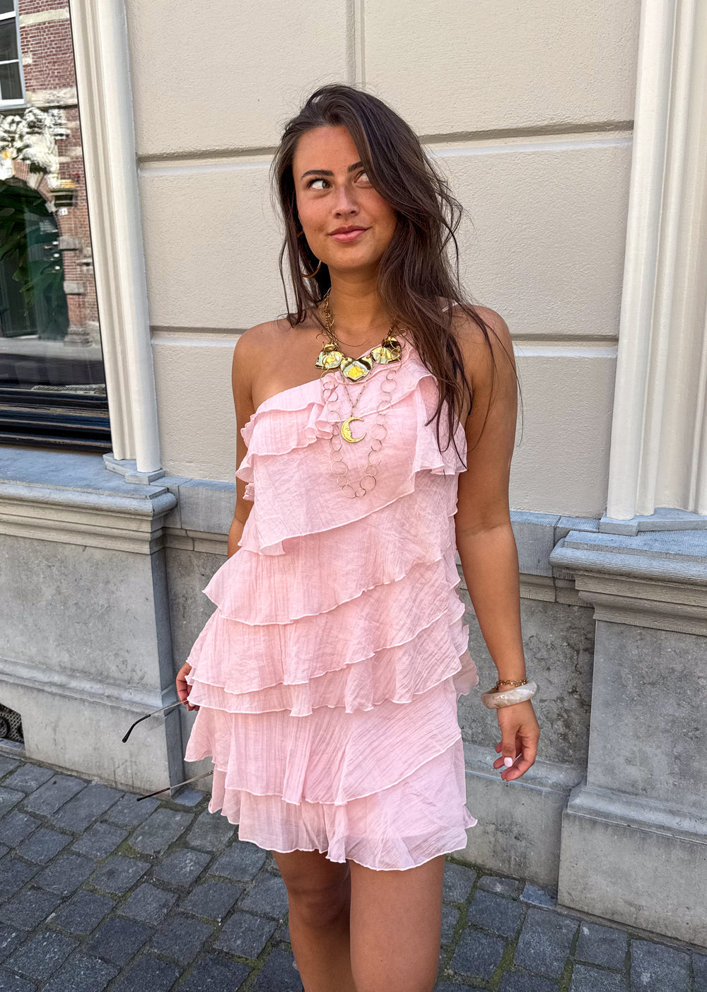 Vestido mini de poliéster con volantes para verano casual chic