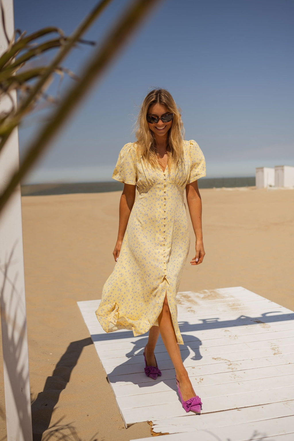 Vestido midi para mujer con estampado floral y escote en V