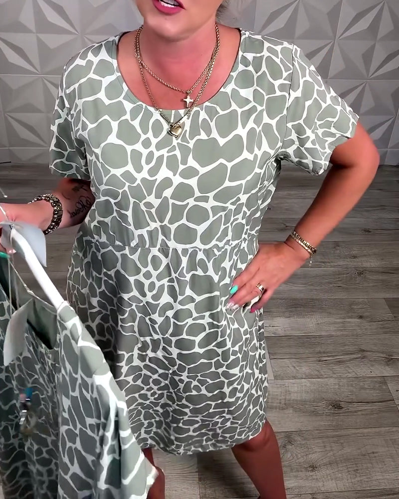 Vestido casual para mujer con estampado moderno y corte fluido
