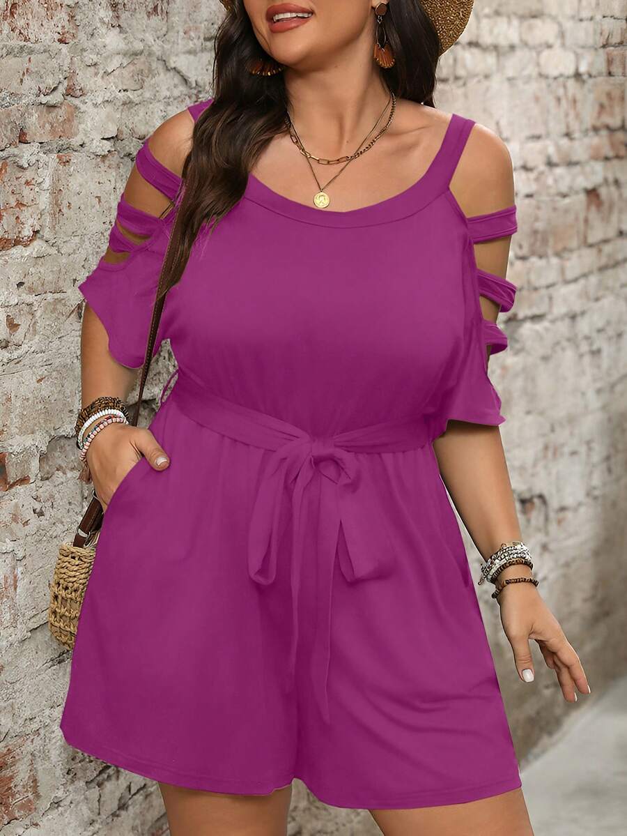 Mono corto para mujer con hombros descubiertos y cinturón ajustable