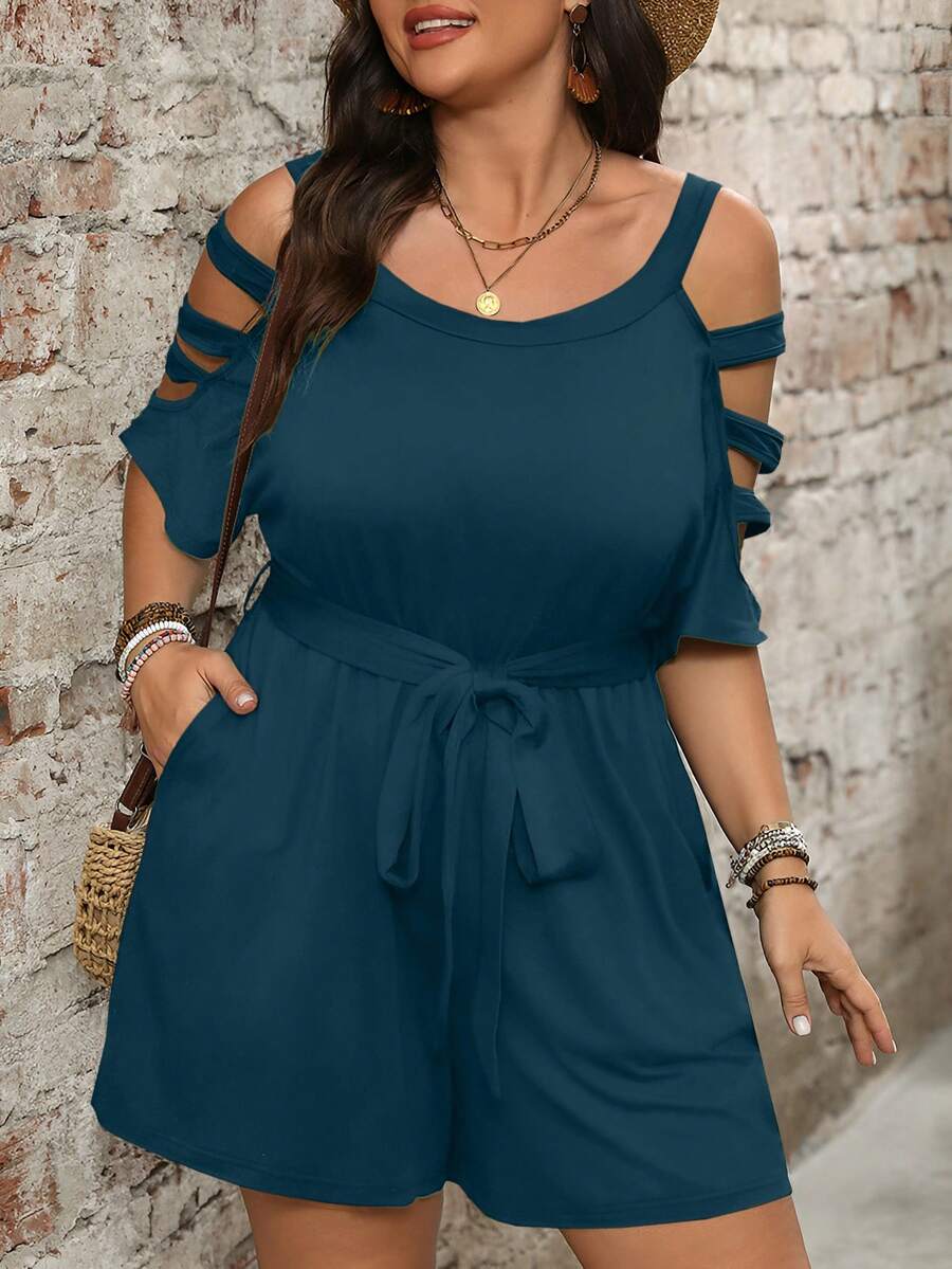 Mono corto para mujer con hombros descubiertos y cinturón ajustable