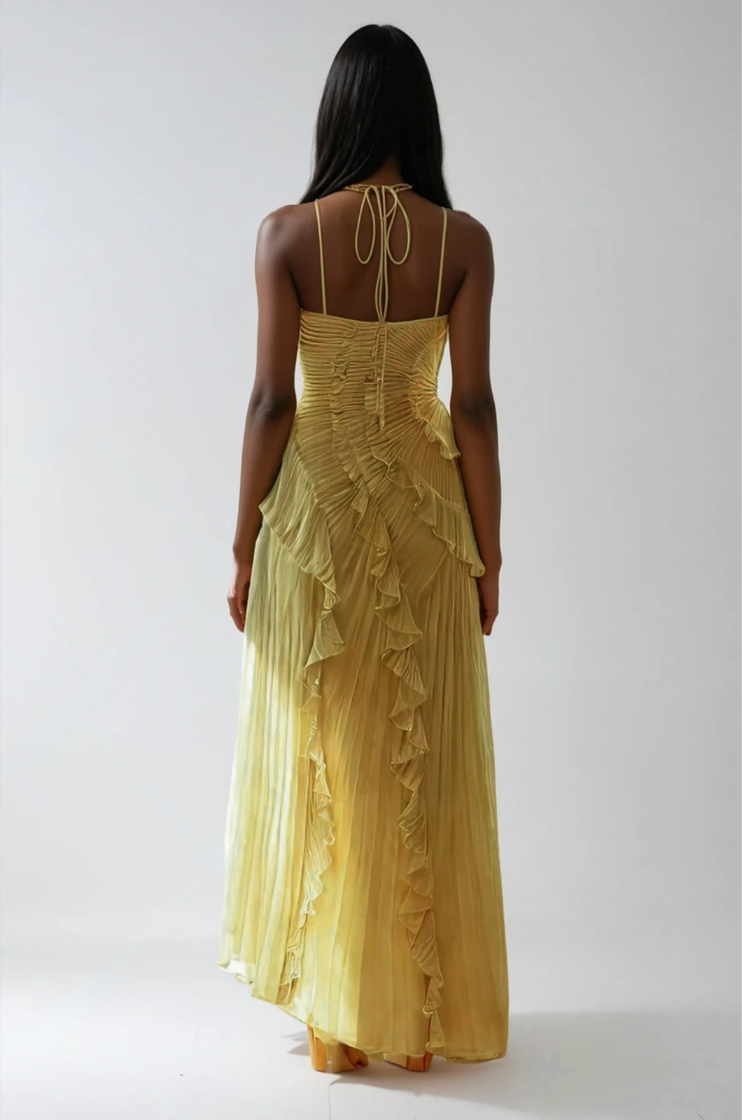 Vestido largo mujer con volantes y escote halter