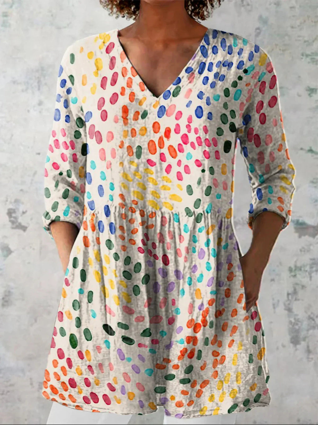 Túnica mujer con estampado gráfico y escote en V