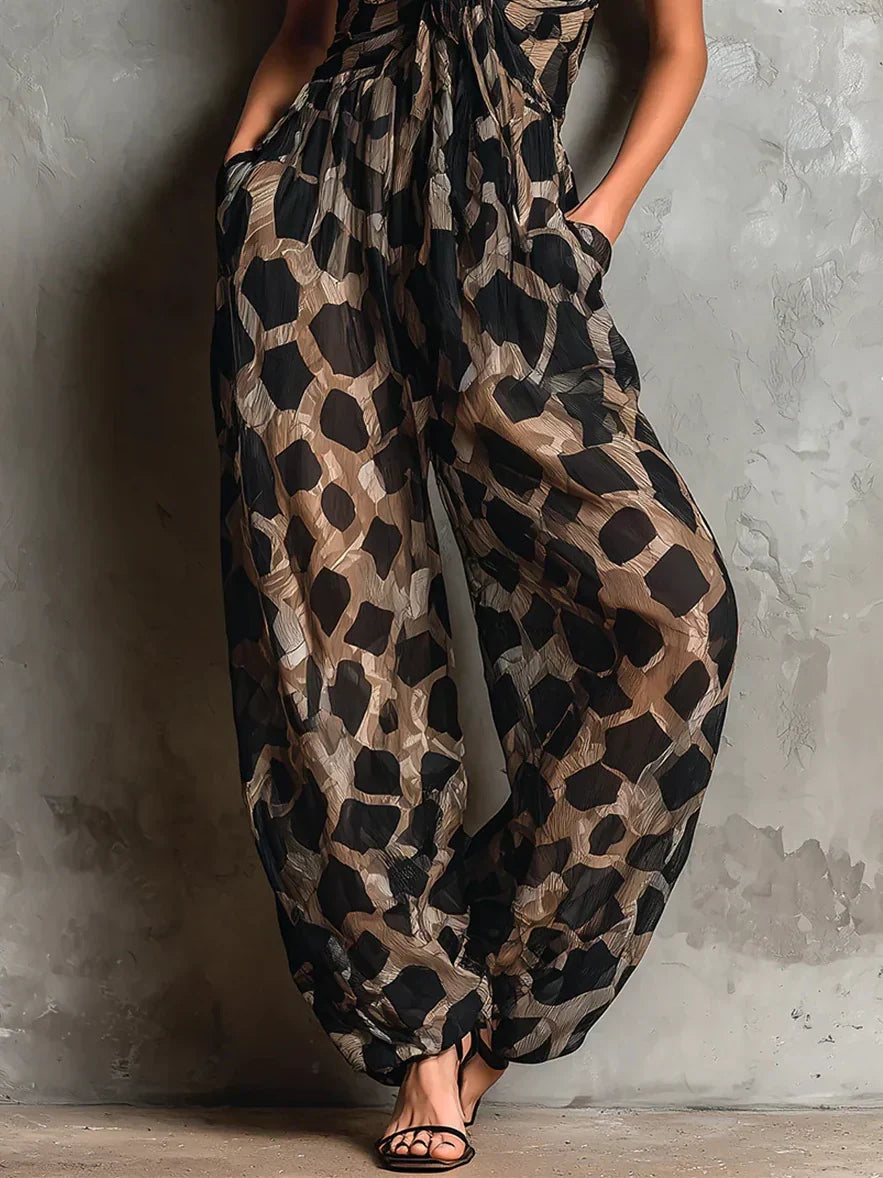 Mono mujer estampado animal con tirantes y pierna ancha