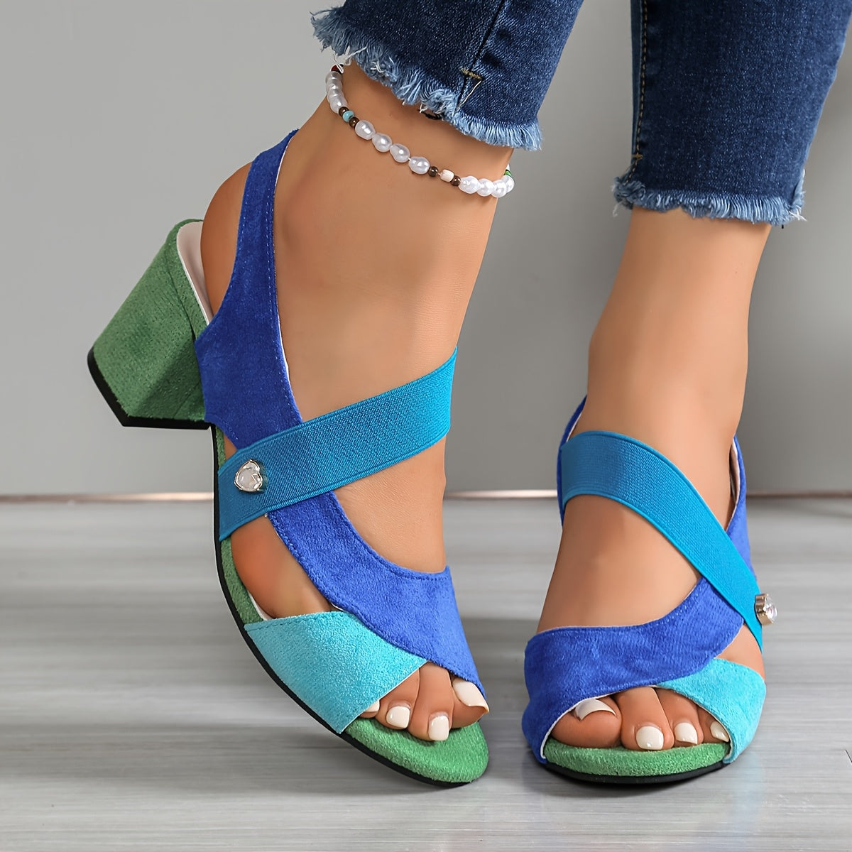 Sandalias ortopédicas para damas con tacón de bloque y tiras cruzadas