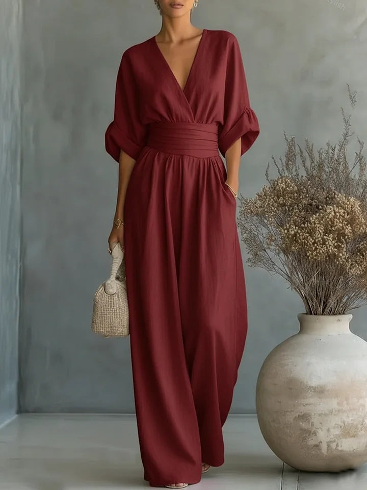 Mono Elegante con Escote en V