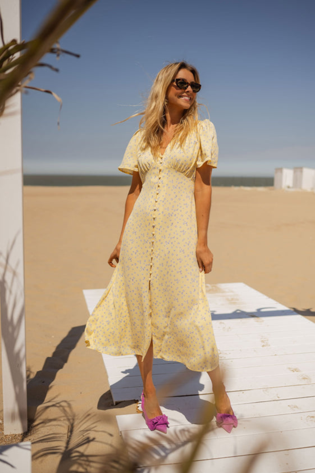 Vestido midi para mujer con estampado floral y escote en V