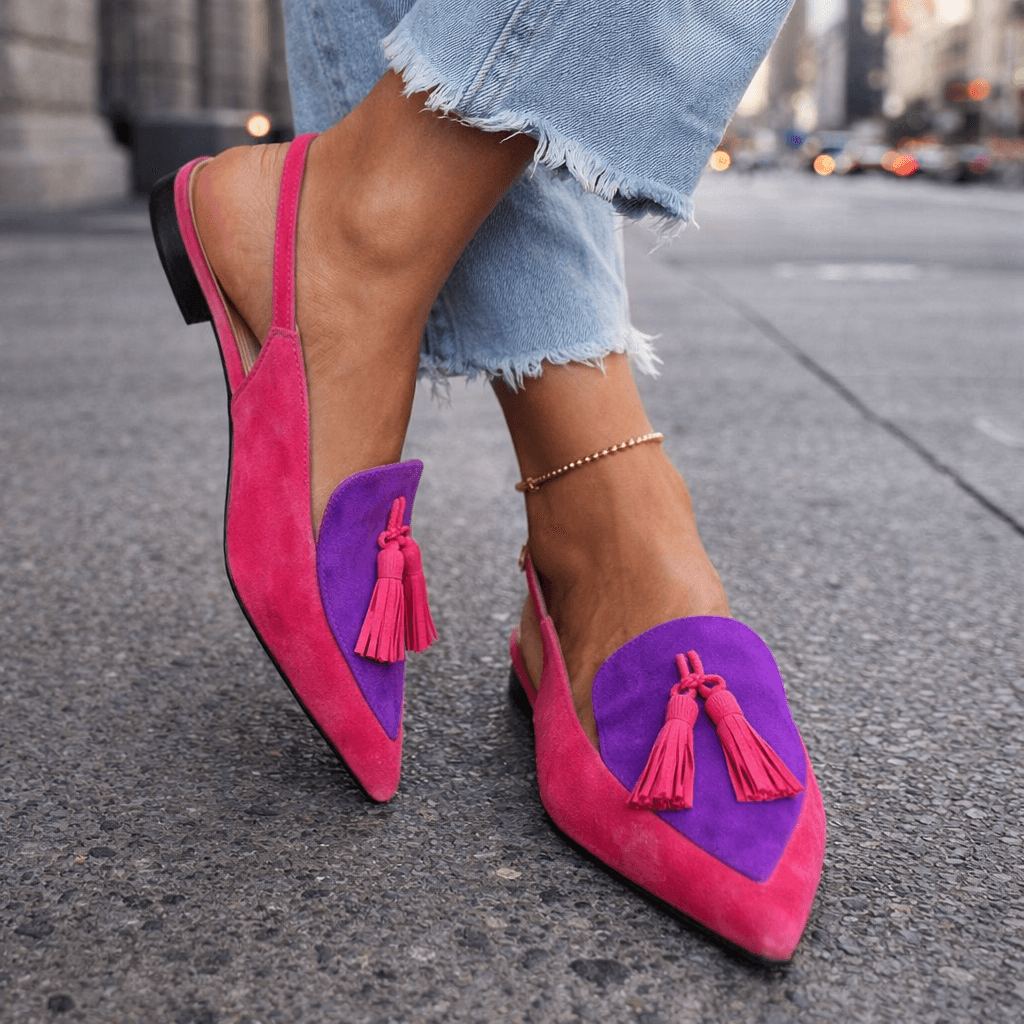 Mules bicolores mujer elegantes con pompones modernos