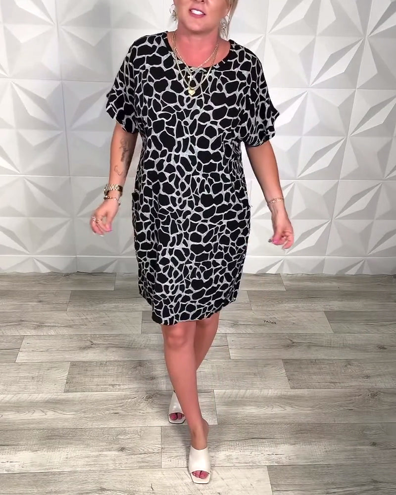 Vestido casual para mujer con estampado moderno y corte fluido