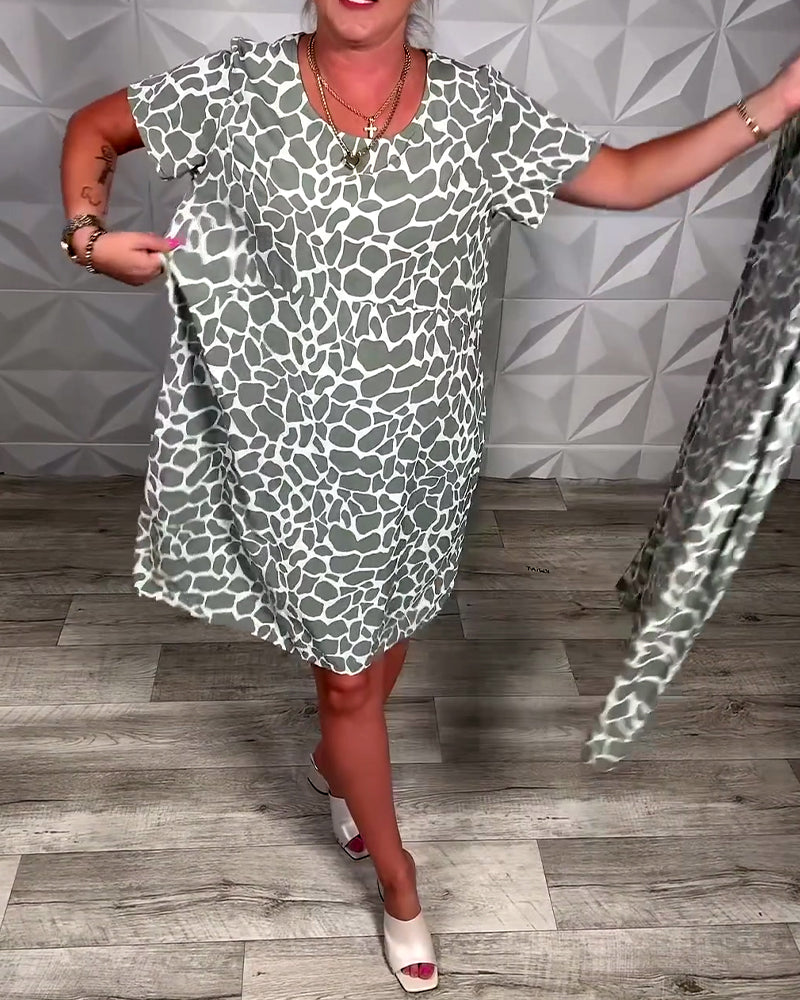 Vestido casual para mujer con estampado moderno y corte fluido