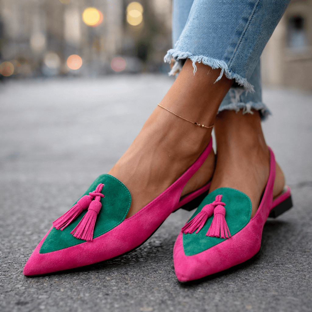 Mules bicolores mujer elegantes con pompones modernos