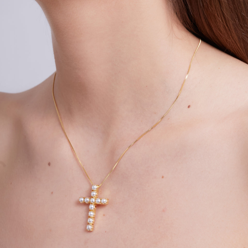(WH) Collar Pearl Cross