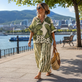 Conjunto tejido ligero con blusa botánica y pantalón ancho