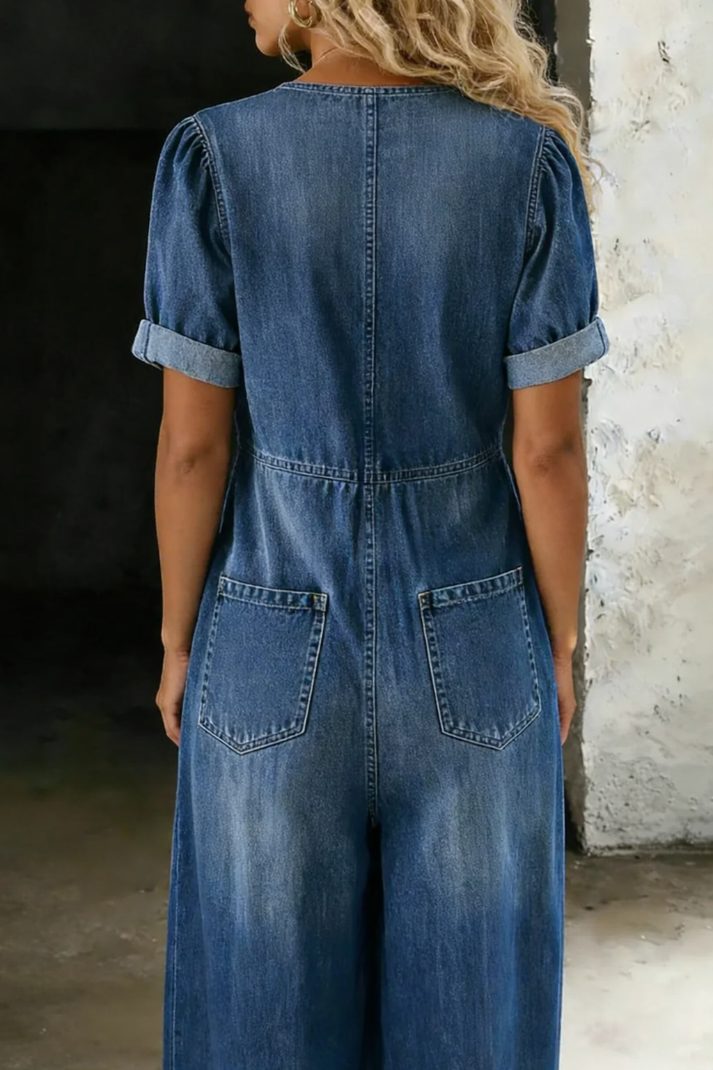 Mono denim para mujer con piernas anchas y corte fluido