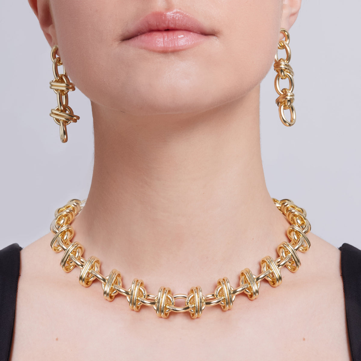 (WH) Collar Orbit