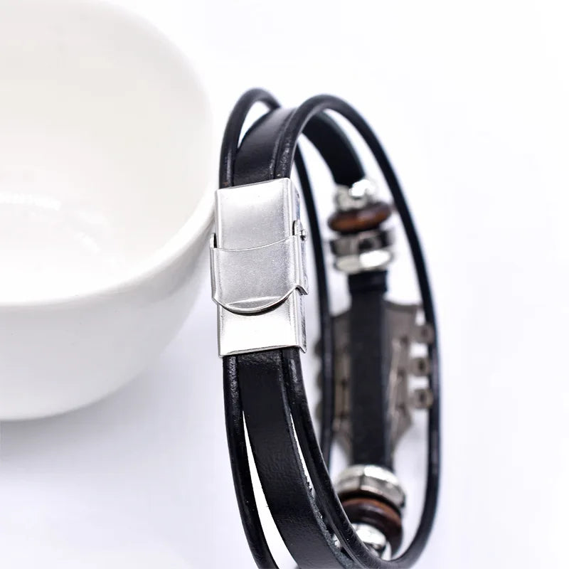 Rodrigo - Pulsera de cuero con diseño de guitarra