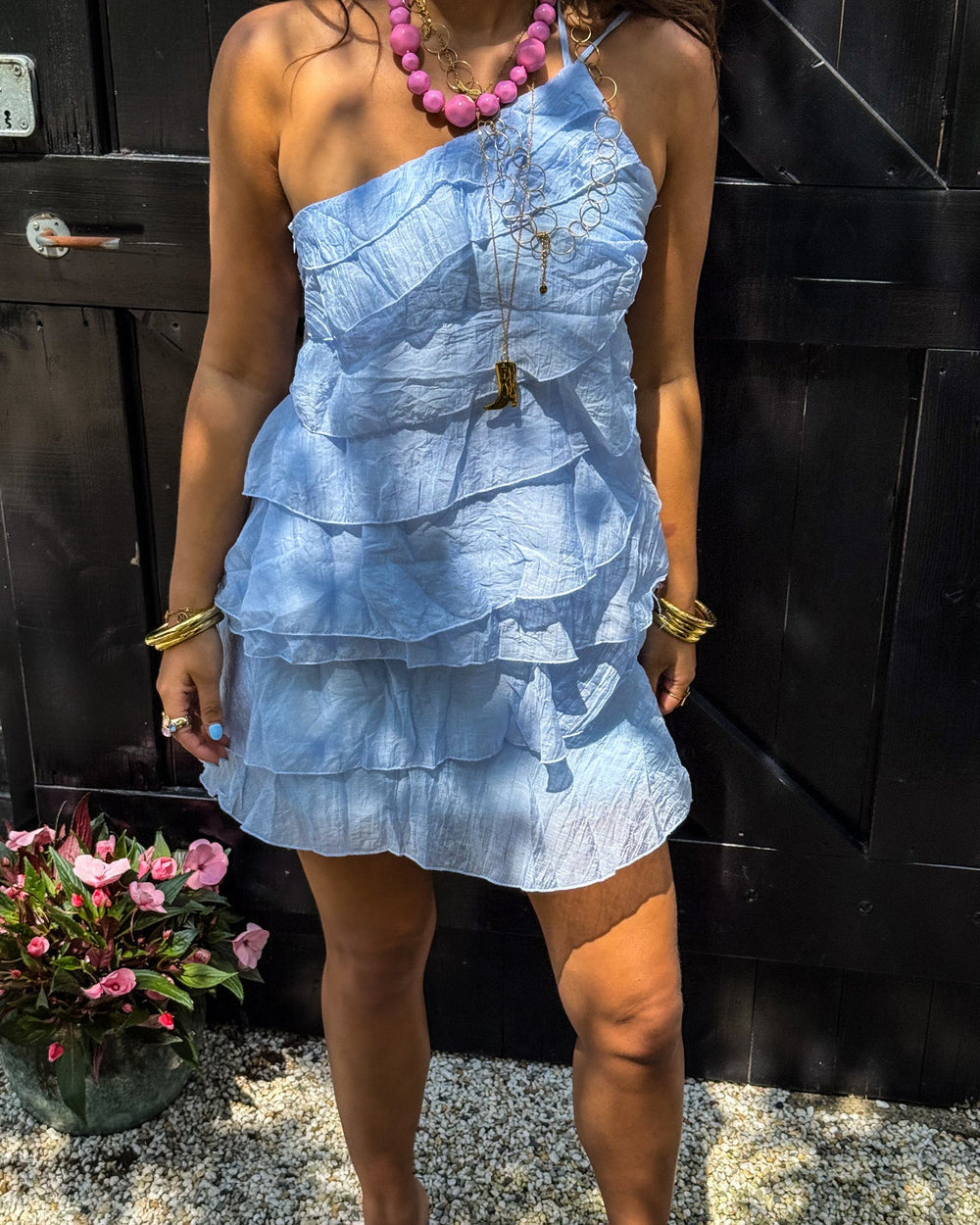 Vestido mini de poliéster con volantes para verano casual chic