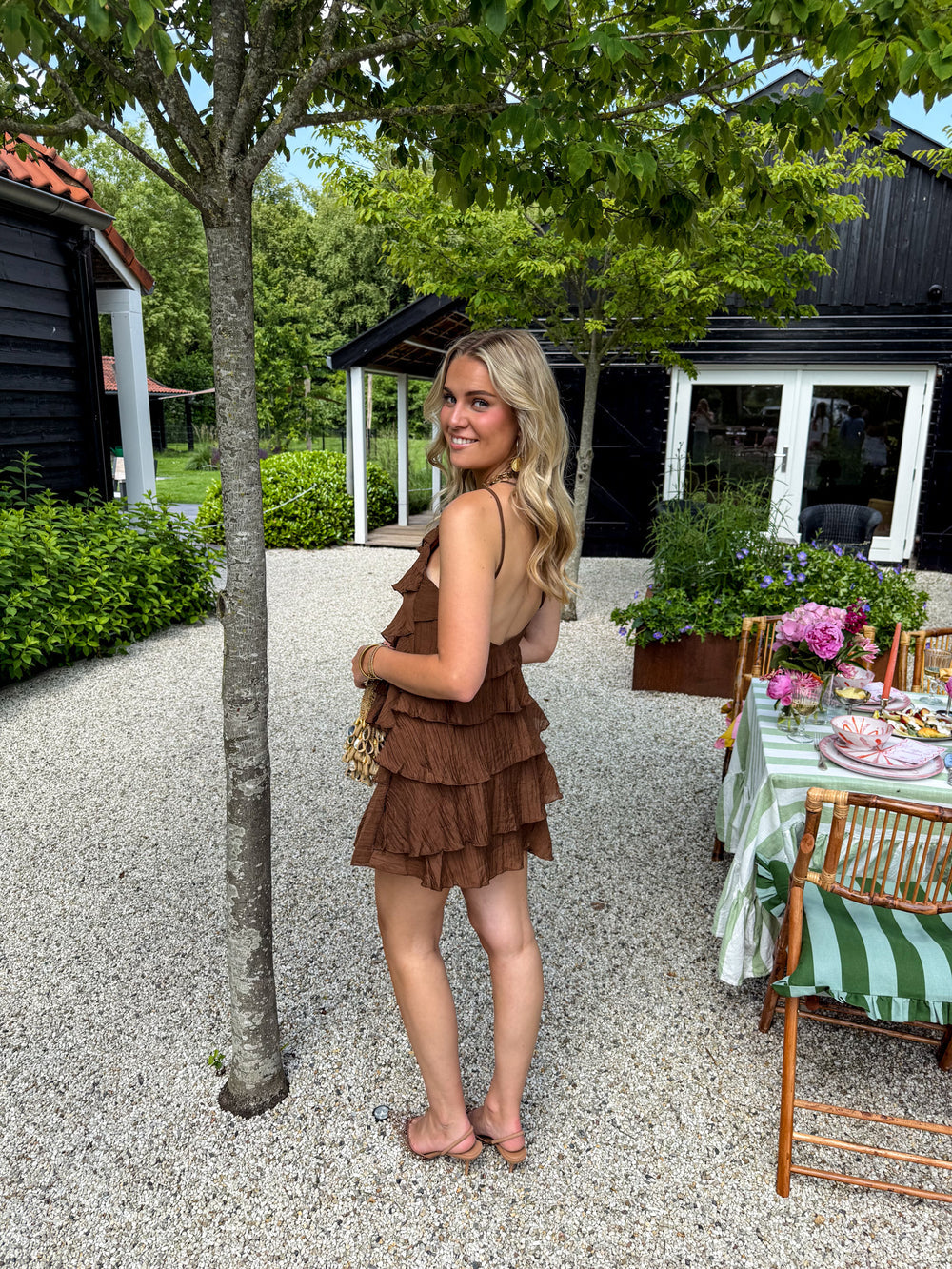 Vestido mini de poliéster con volantes para verano casual chic
