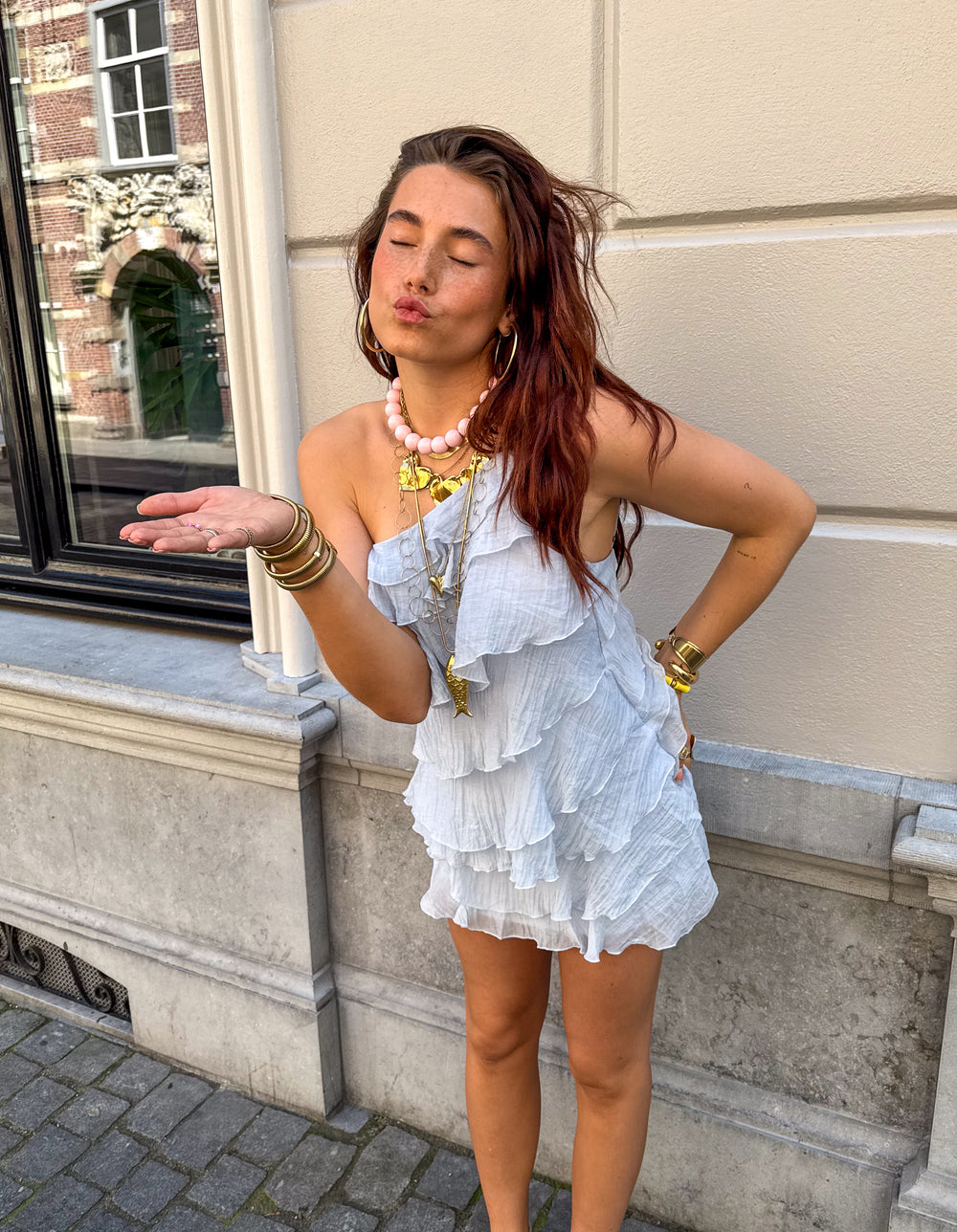 Vestido mini de poliéster con volantes para verano casual chic