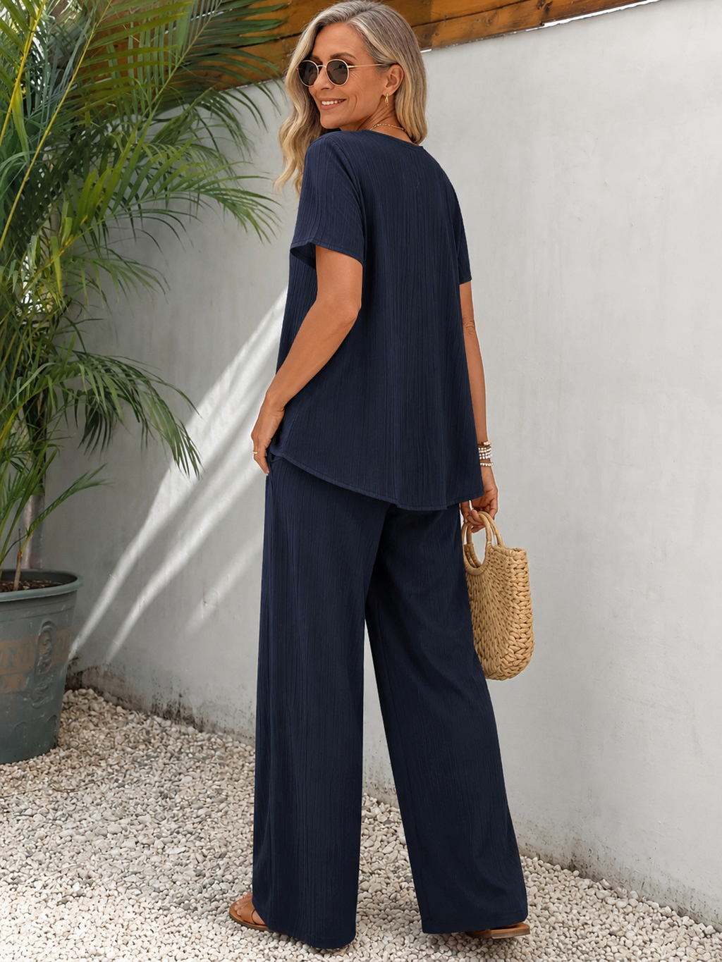 Conjunto mujer elegante y fluido de dos piezas