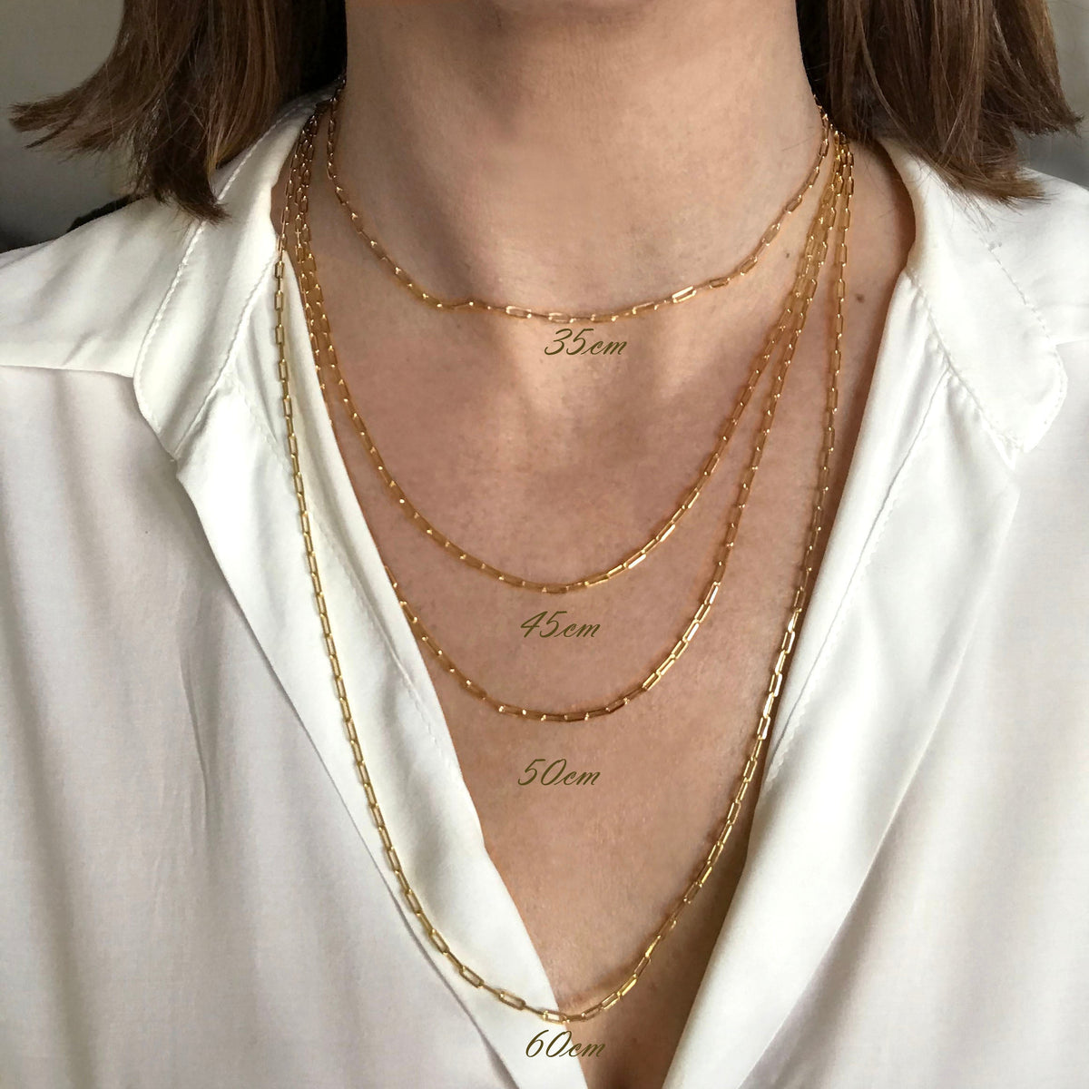 (WH) Cadena Chained