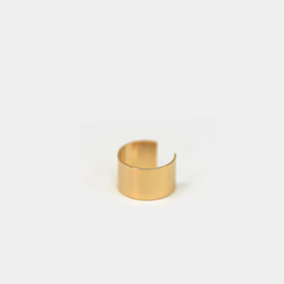 (WH) Piercing Cuff