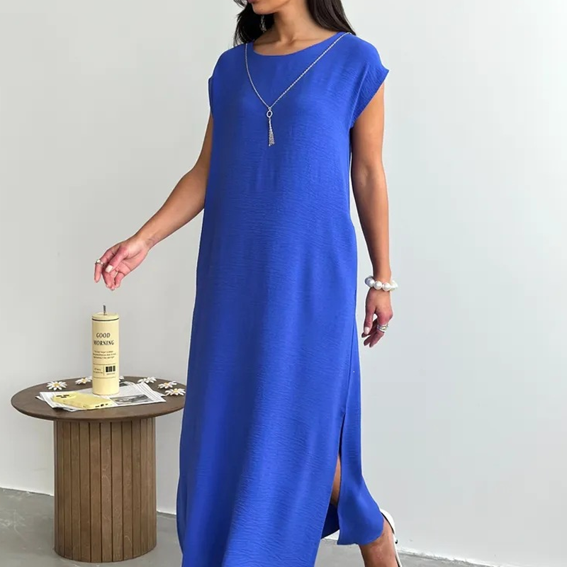 Vestido midi de mujer sin mangas con abertura lateral